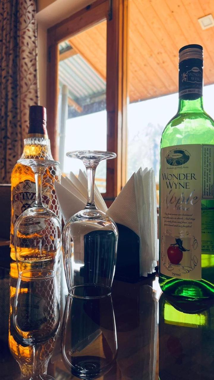 Hotel Vyas Vatika Manāli Zewnętrze zdjęcie