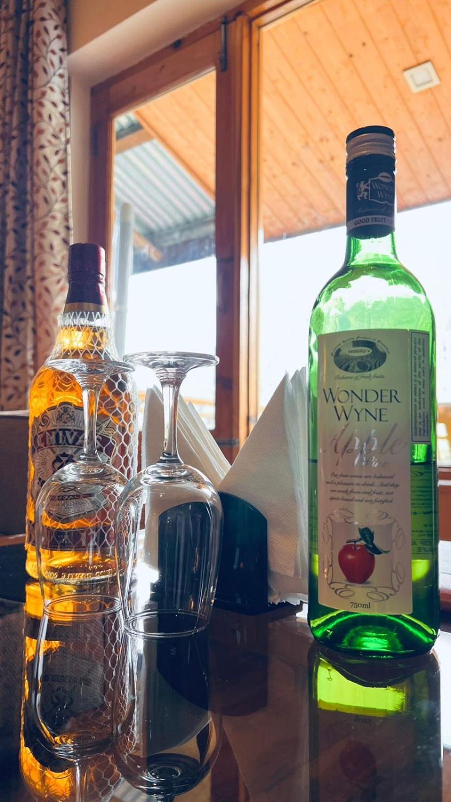 Hotel Vyas Vatika Manāli Zewnętrze zdjęcie