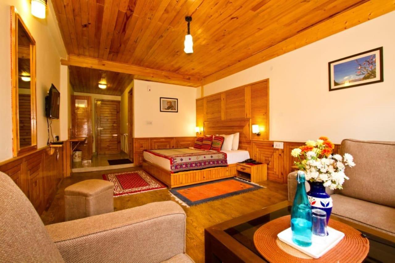 Hotel Vyas Vatika Manāli Zewnętrze zdjęcie