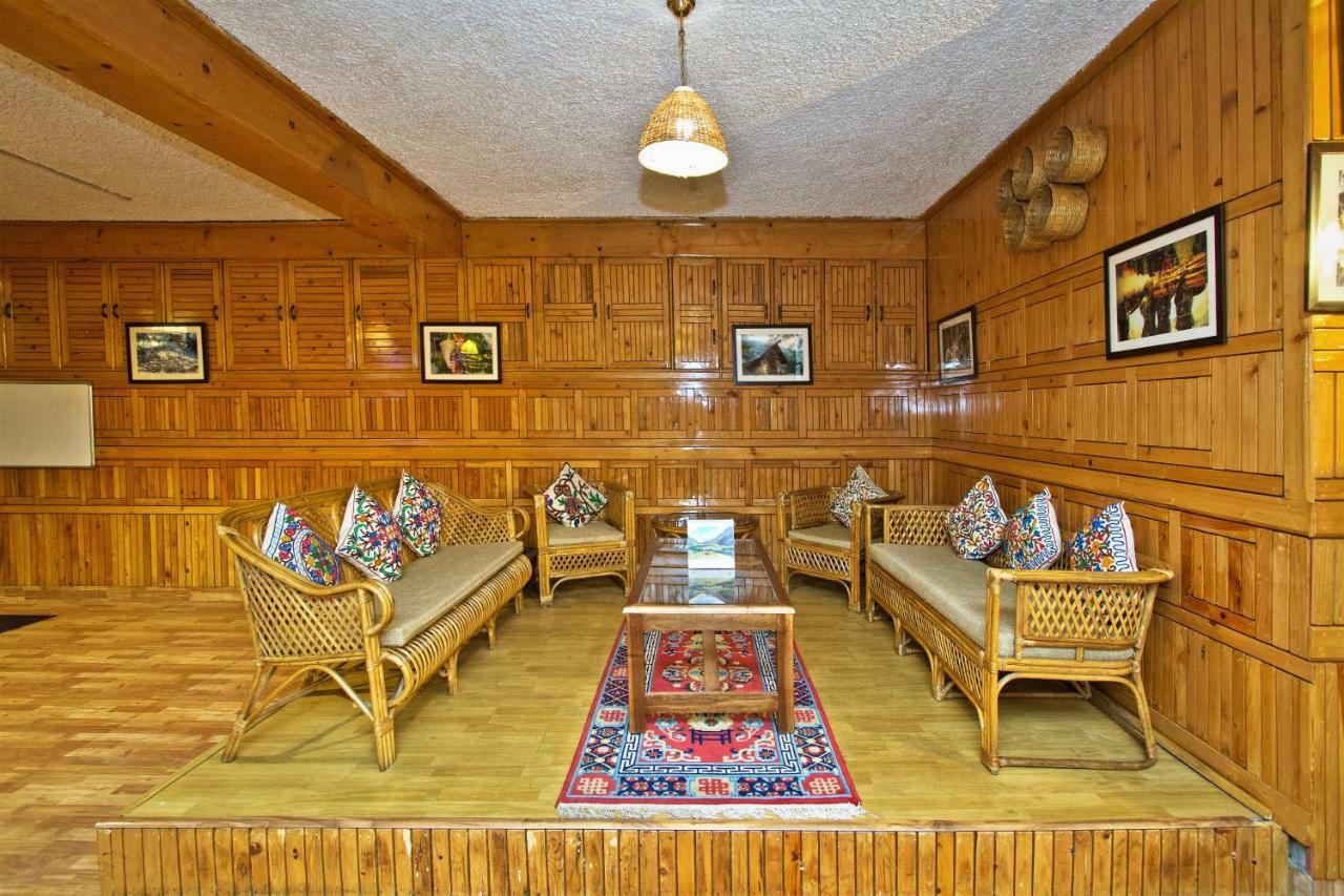 Hotel Vyas Vatika Manāli Zewnętrze zdjęcie
