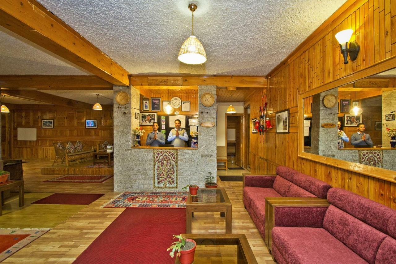 Hotel Vyas Vatika Manāli Zewnętrze zdjęcie